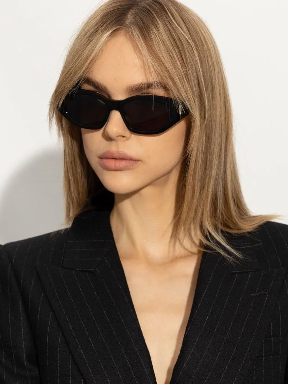 Saint Laurent SL638 001 Oval Sunglasses - Black / Black